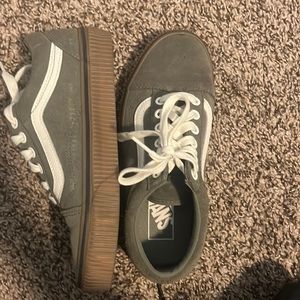 women’s vans size 6
